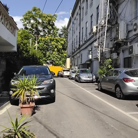 Cozy Centrally Located For Up To Three Or Four Guests Family 10 Min Walk From Center Διαμέρισμα