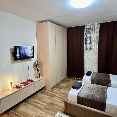 Cozy Centrally Located For Up To Three Or Four Guests Family 10 Min Walk From Center Lejlighed *