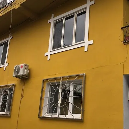Cozy Centrally Located For Up To Three Or Four Guests Family 10 Min Walk From Center Apartment Tirana
